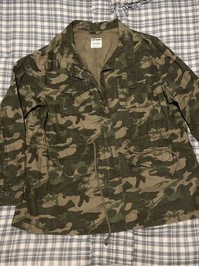 Old Navy Camo Utility Jacket in Olive and Tan (camo)